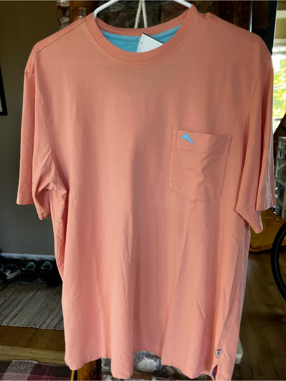 Tommy Bahama Coral Pocket Tee Men M Fits Like XL Coastal Slub Knit